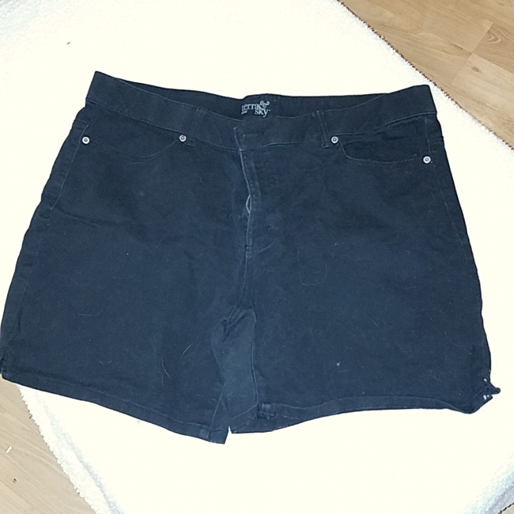 Terra & sky denim shorts